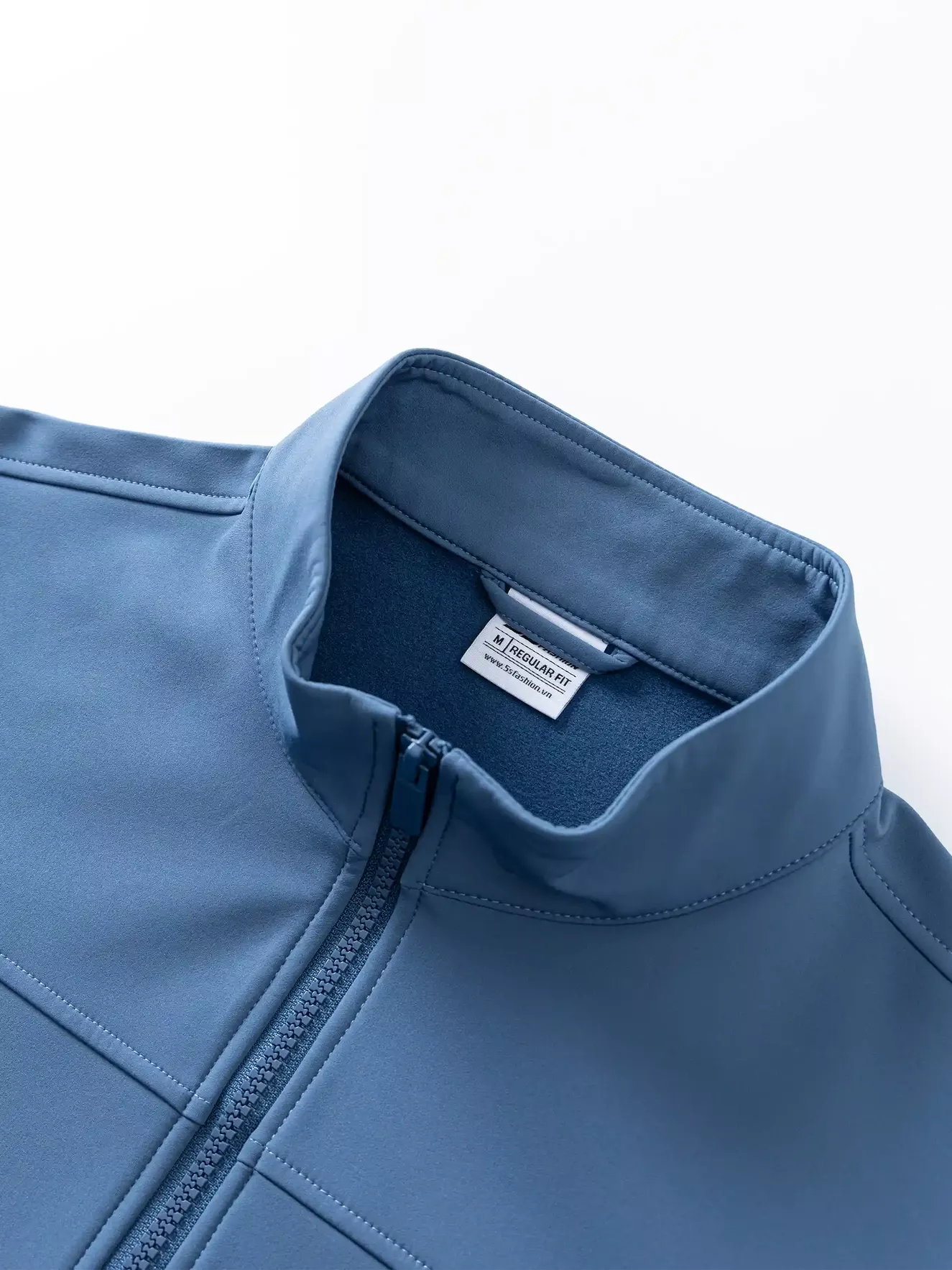 Bộ Quần Áo Gió Cổ Trụ Lót Nỉ Regular BOG24009 - Hình ảnh 5