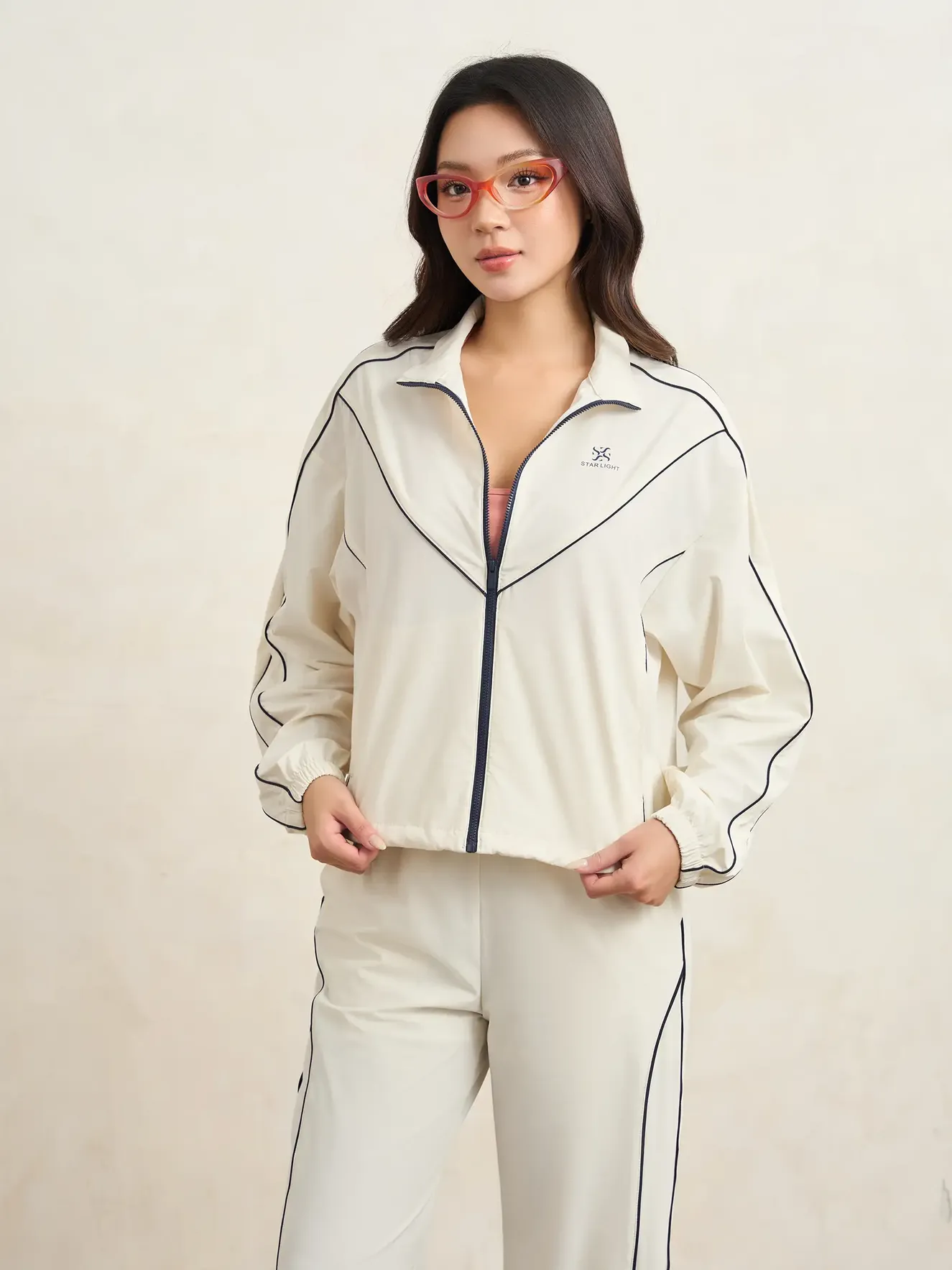 Set Bộ Gió Nữ 5S Fashion Phối Line Nữ Tính Phom Regular WBKG25007 - Ảnh 3