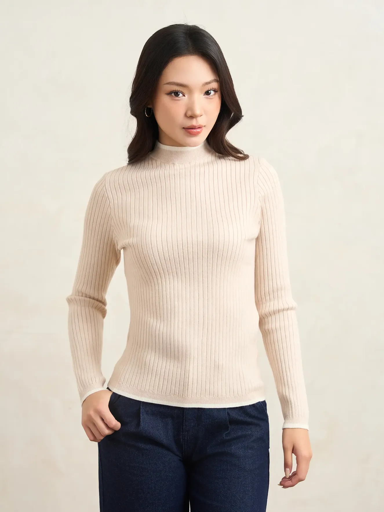 Áo Len Nữ Cổ Layer Hiệu Ứng Sọc W0ALE25001